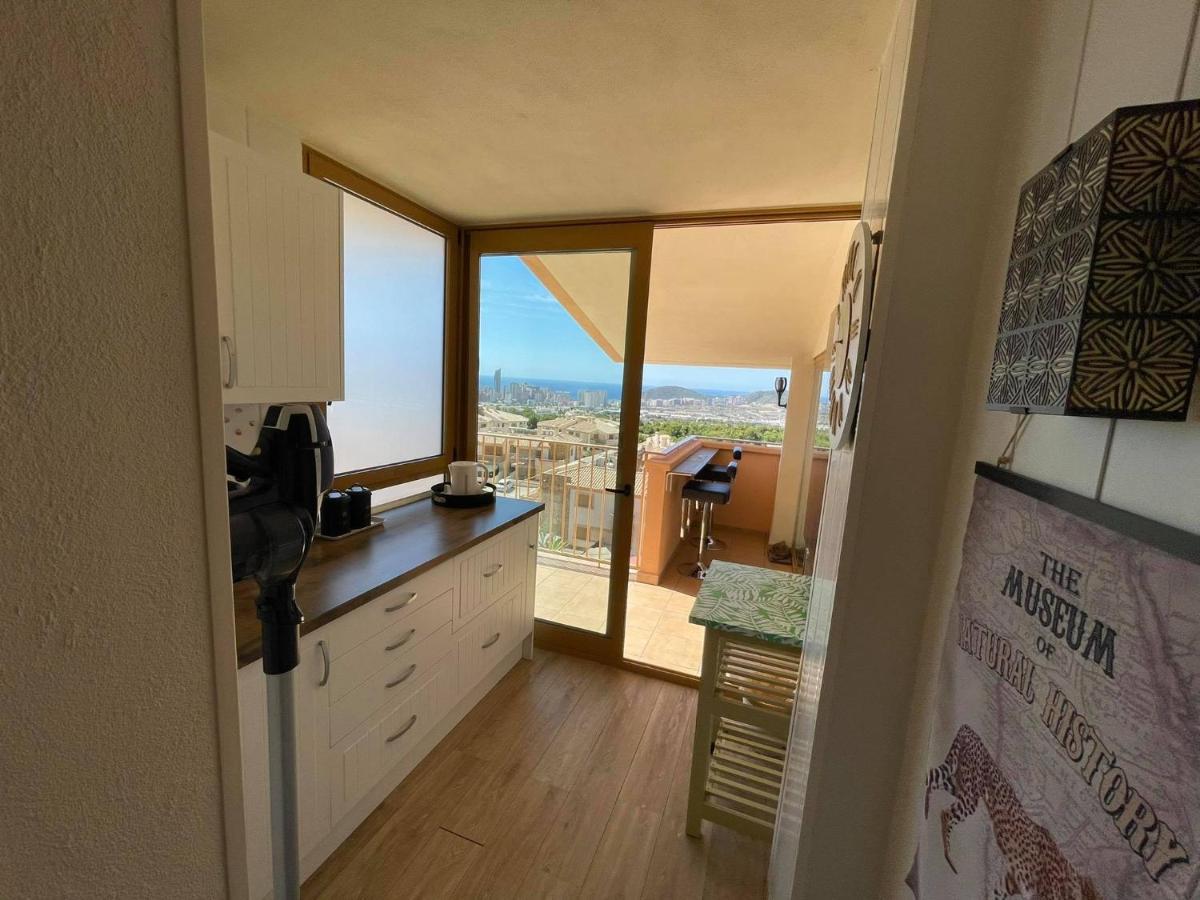 2 Bed Penthouse Apartment - Sea Views - Sleeps 4 Finestrat Exterior photo